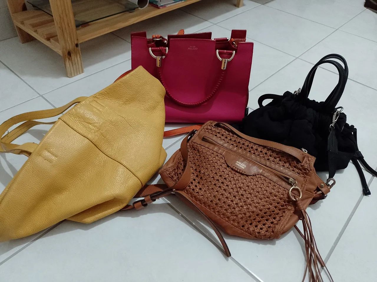 Bolsas de marca Arezzo 