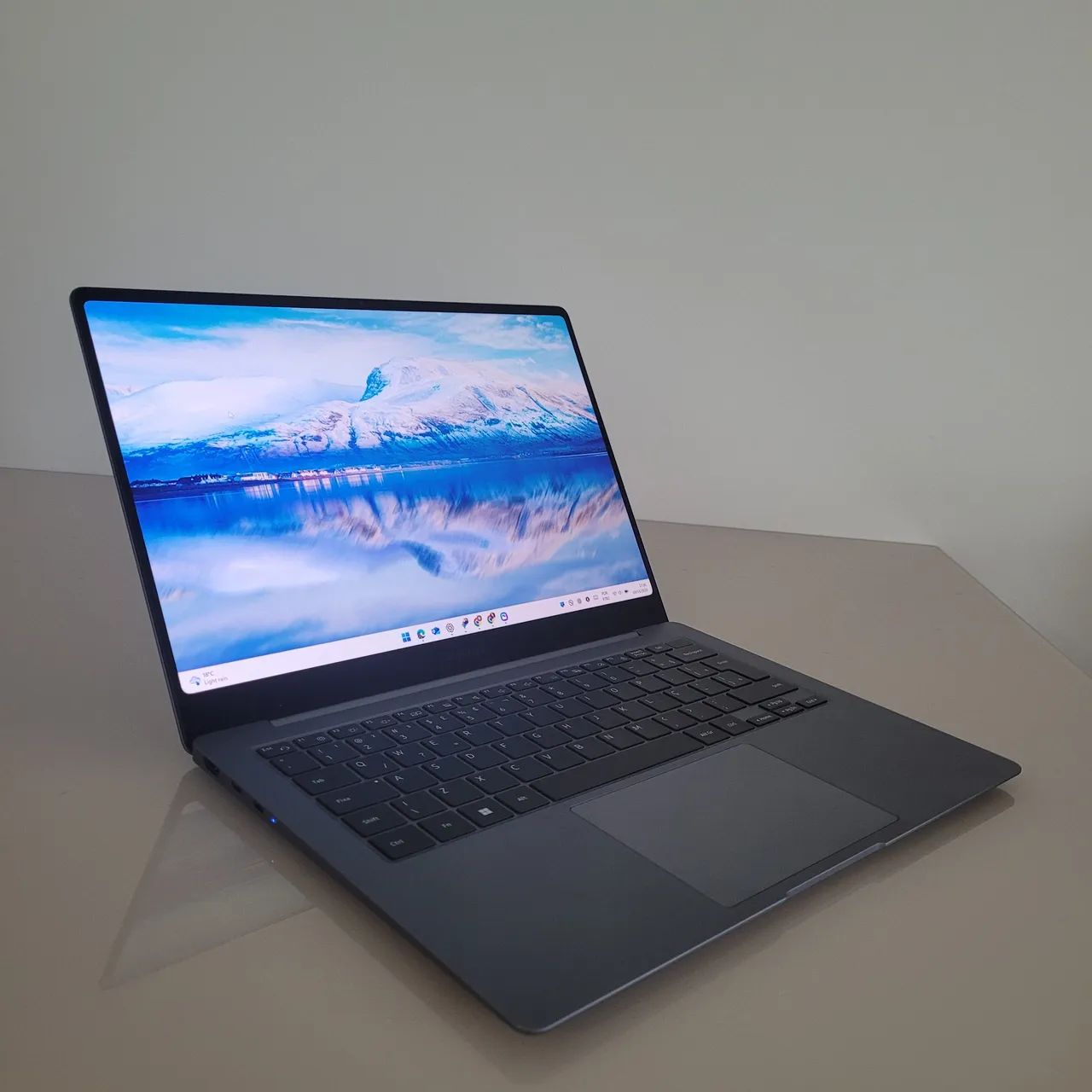 Book 4 Pro 1TB Amoled 2X 120HZ