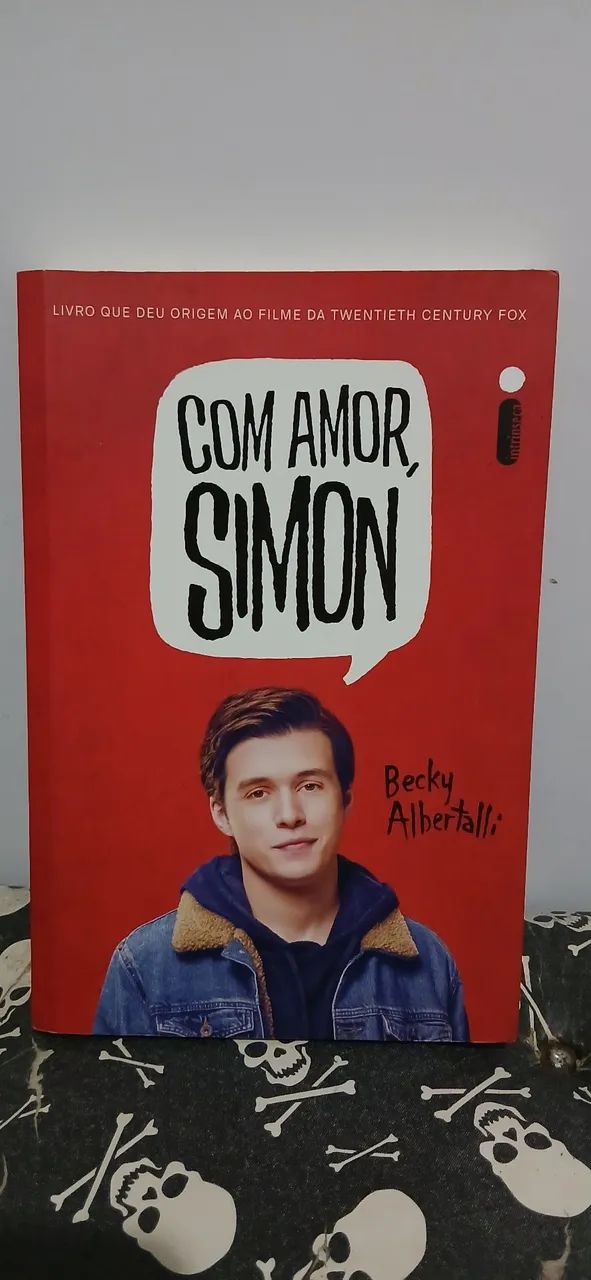 Com Amor, Simon