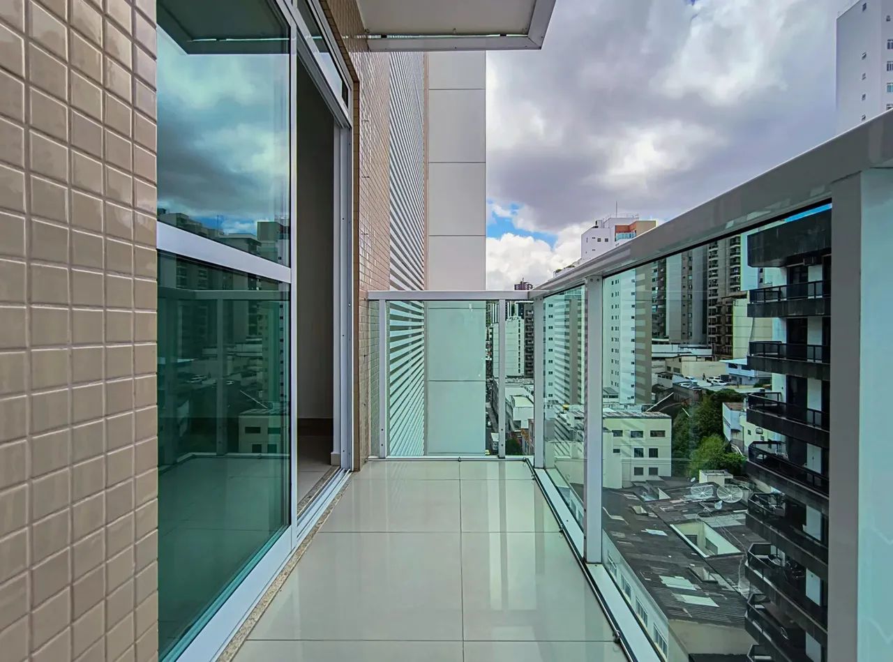 Quarto e sala no Centro com vaga para locação - Foto 3