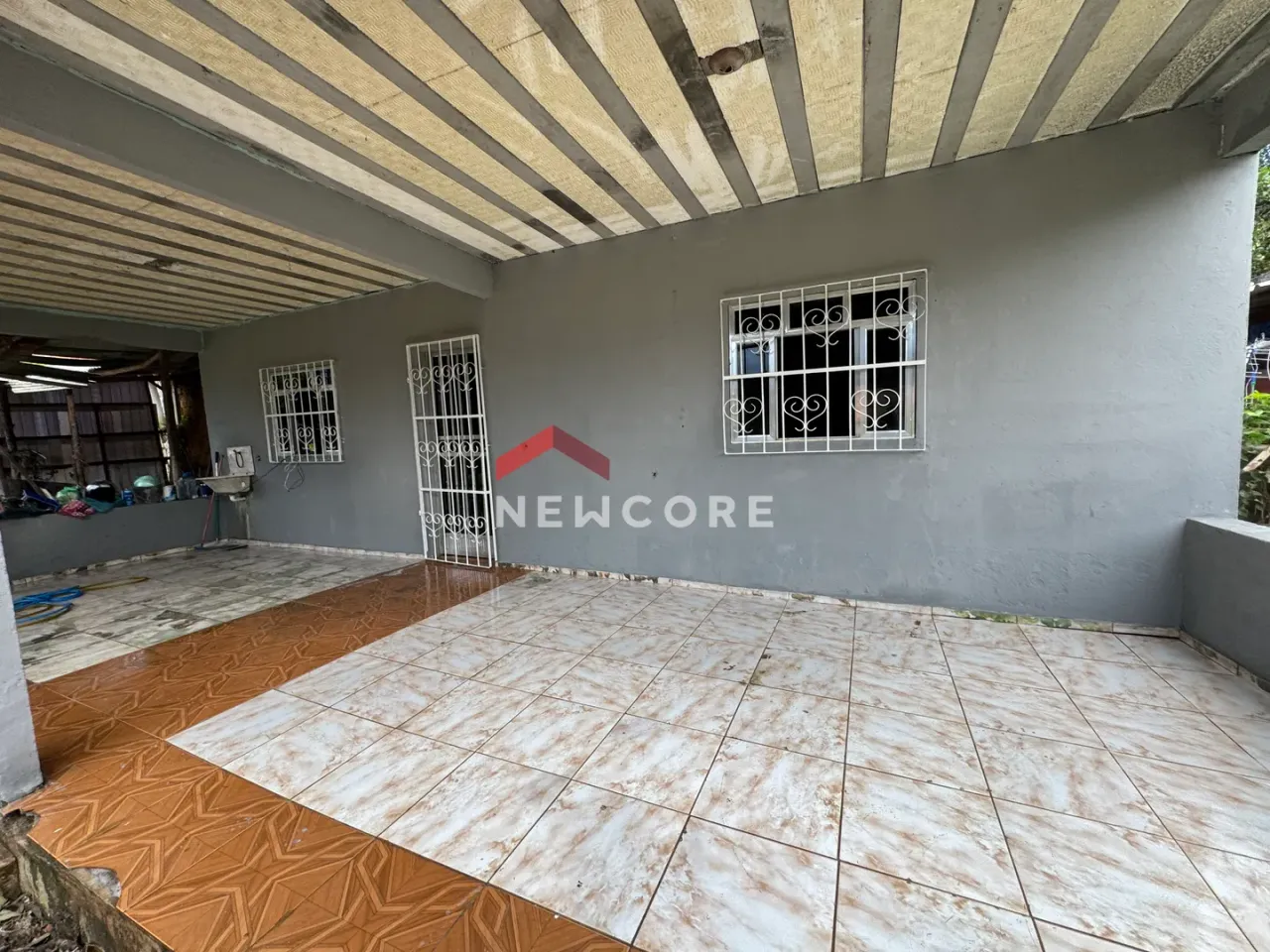 Casa em Rua dos Apóstolos - Parque Mambucaba (Mambucaba) - Angra dos Reis/RJ