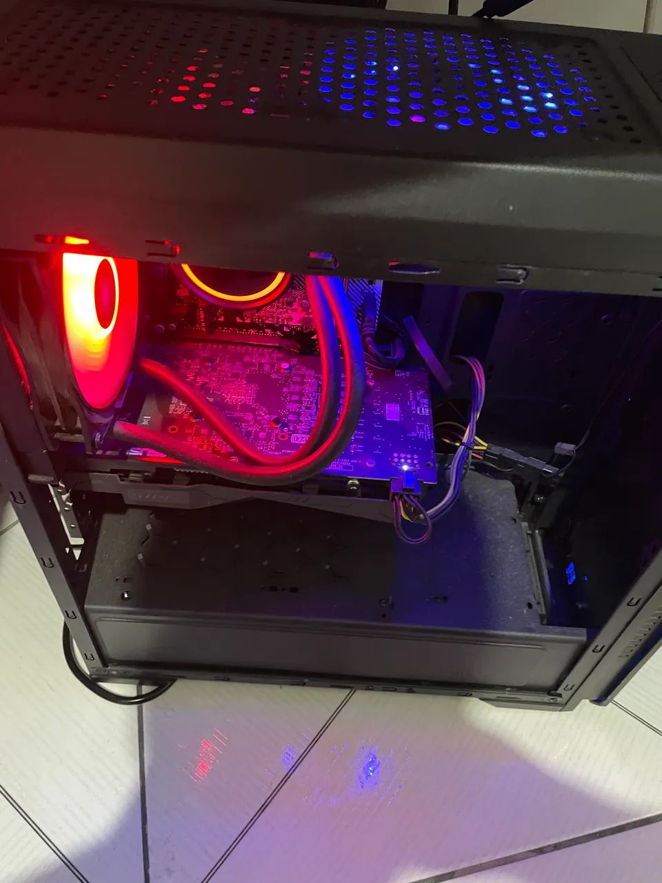 PC Gamer + Monitor AMD Ryzen 5 1600 16GB SSD Placa de Vídeo Radeon RX 570 8GB - Foto 4