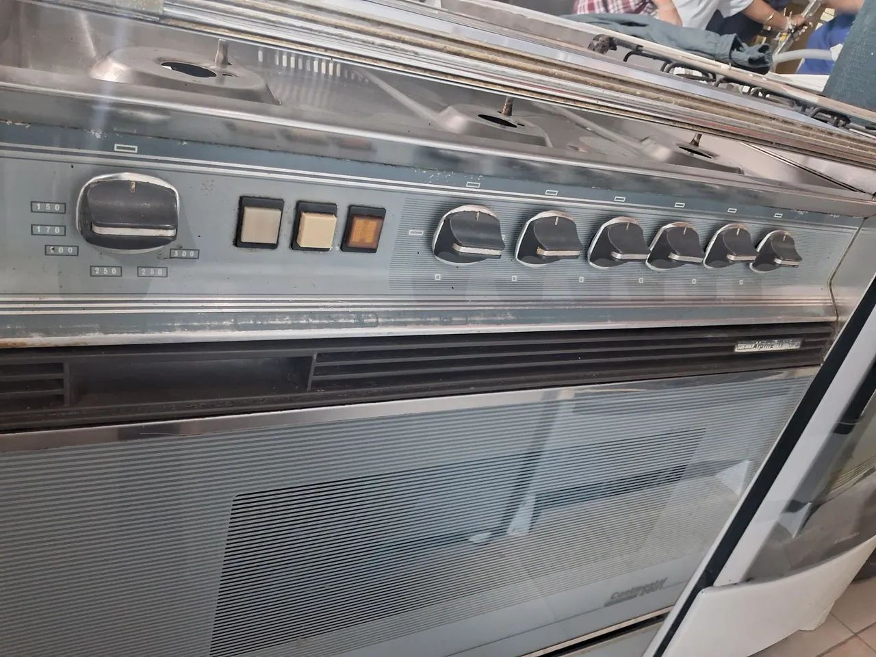 FOGÃO MODELO ANTIGO - Foto 5