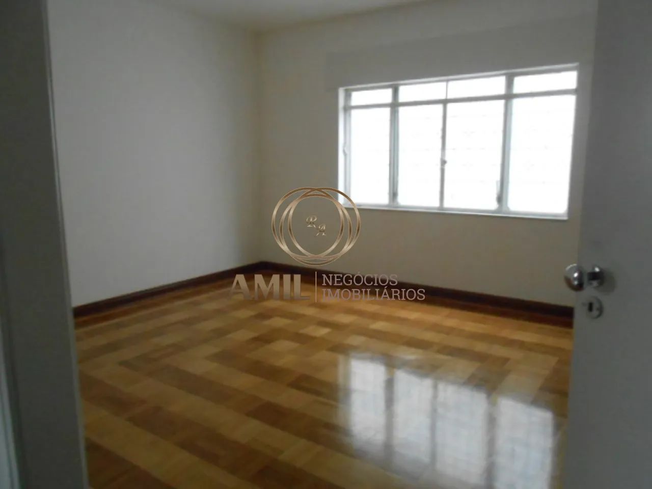 LT - Ra Amil Aluga Ponto Comercial de Alto Padrão no Jardim Nova América - São José dos Ca - Foto 5