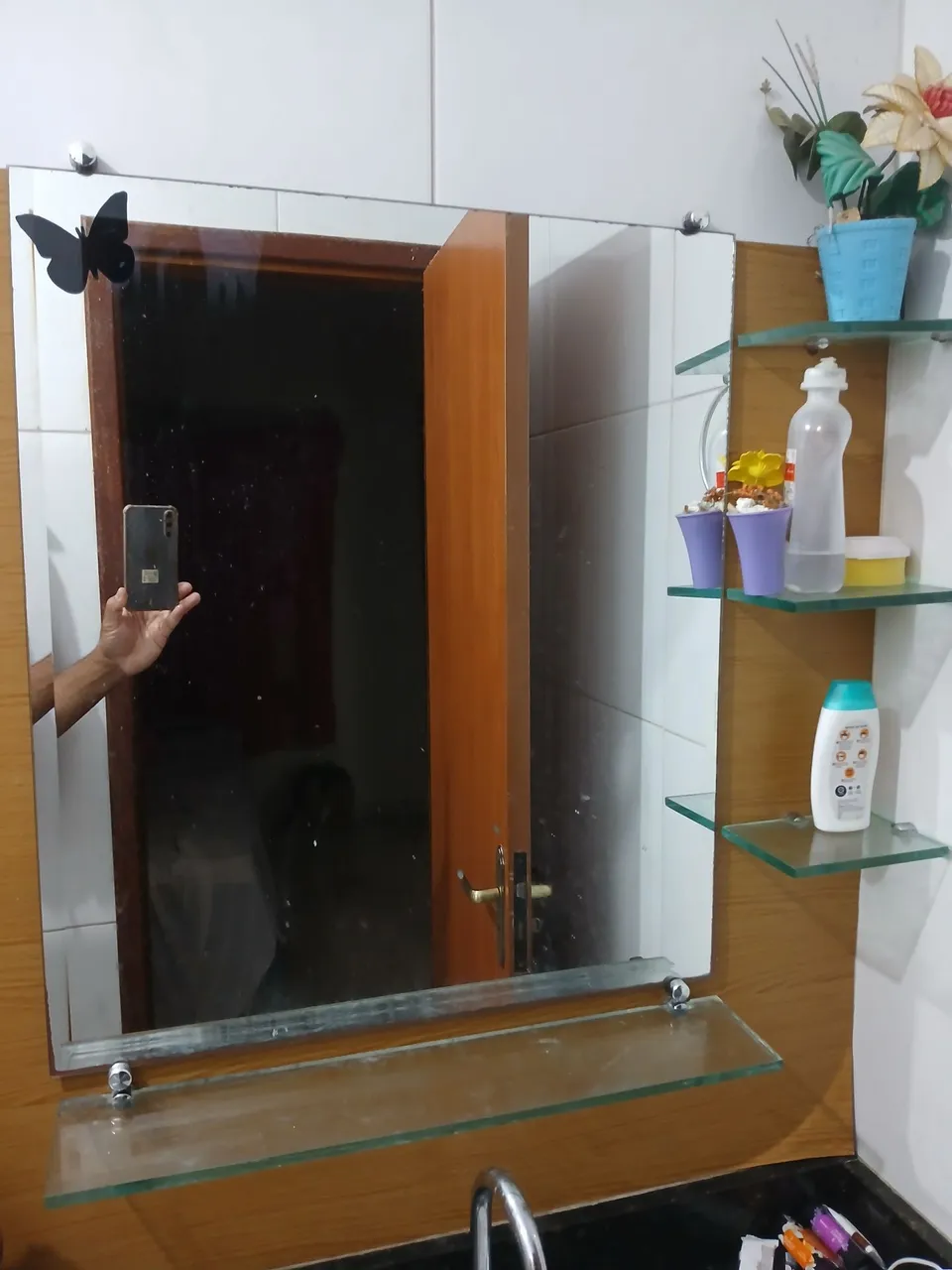 Espelho para banheiro com prateleiras 69x59 aceito (cartão por aproximação )