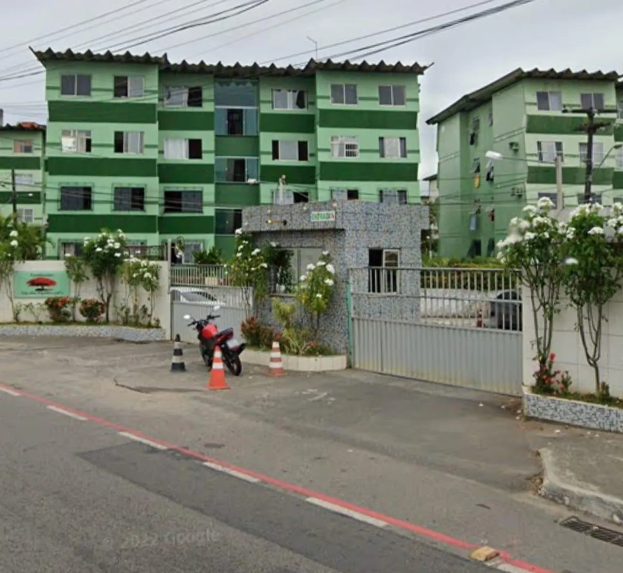 2/4 mais procurado da Paralela no Condomínio Flamboyant´s! ESCRITURADO!!! OPORTUNIDADE!!!