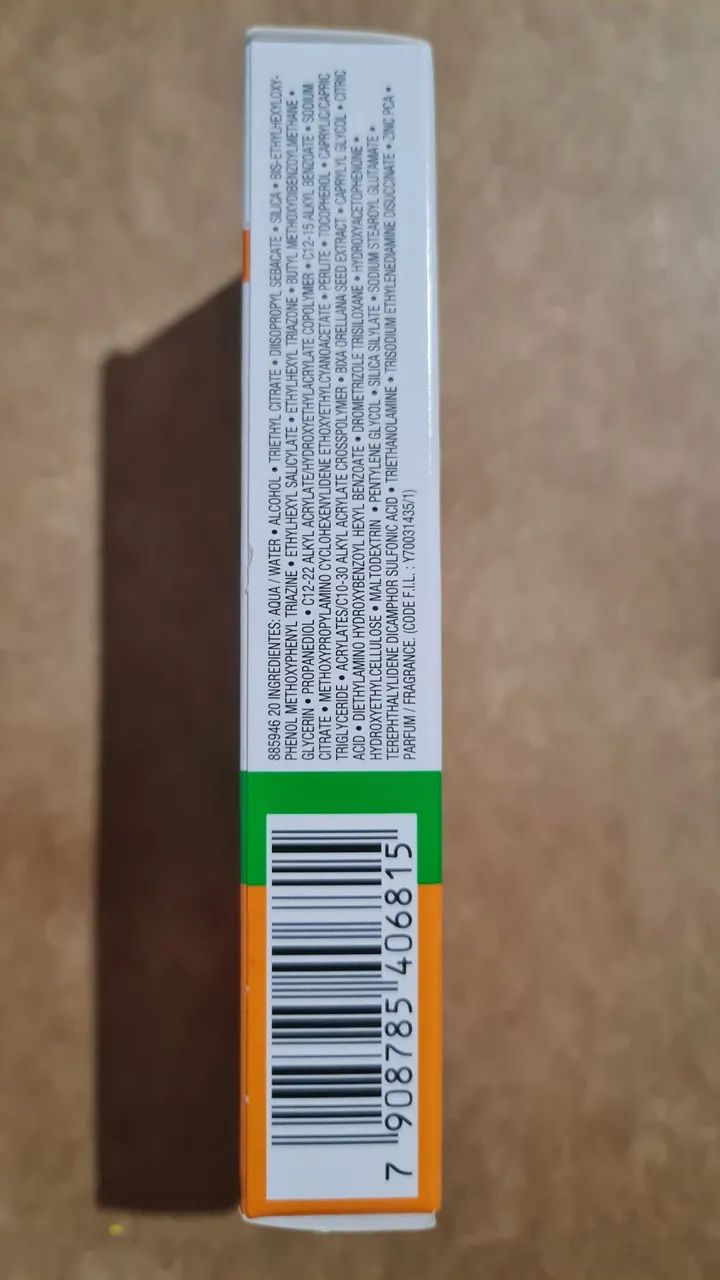 Frete grátis! Protetor Solar La Roche-Posay Anthelios UVMune 400 Airlicium FPS 60 - 40ml - Foto 4