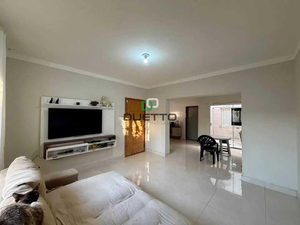 Casa, à venda, 330 m², por R$ 739.900,00 - Vila Santa Maria - Americana/SP
