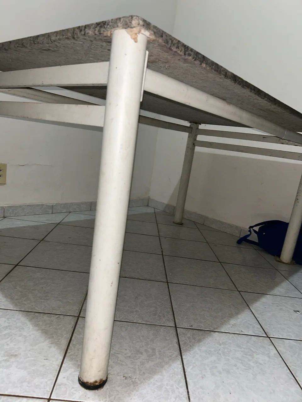 Vendo mesa com tampão  - Foto 4