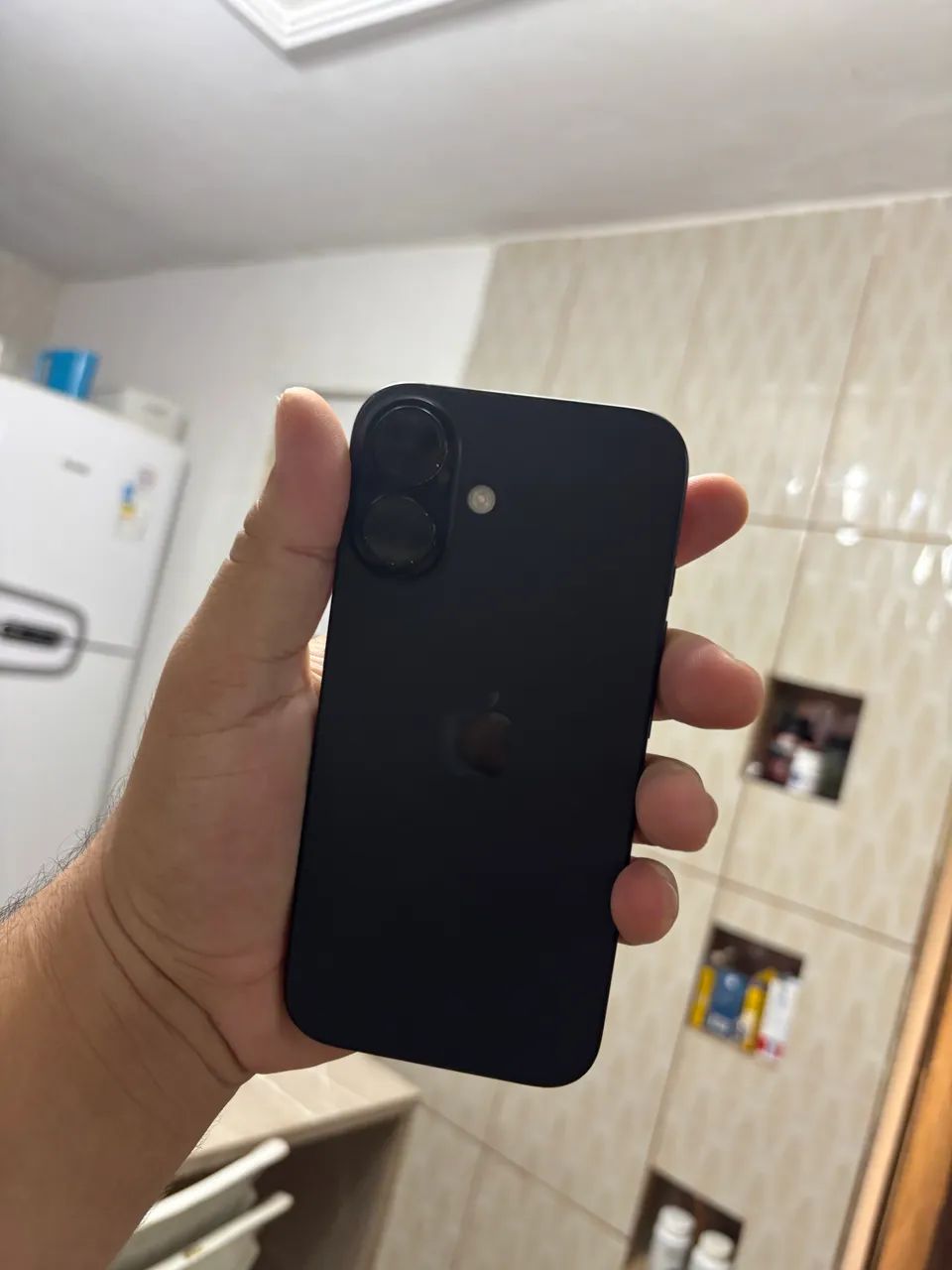 iPhone 16