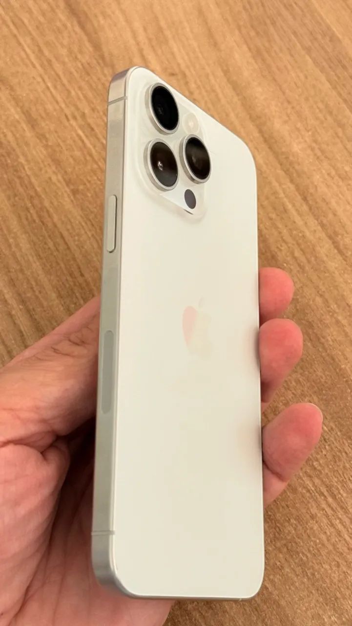 iPhone 15 PRO MAX 256gb Branco  - Foto 3