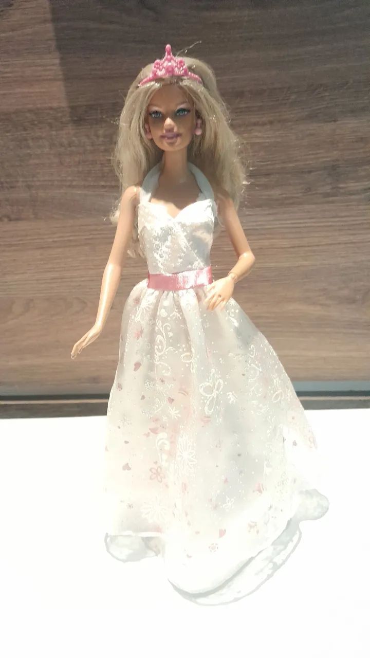 Barbie Noiva Mattel 2012 - Foto 4