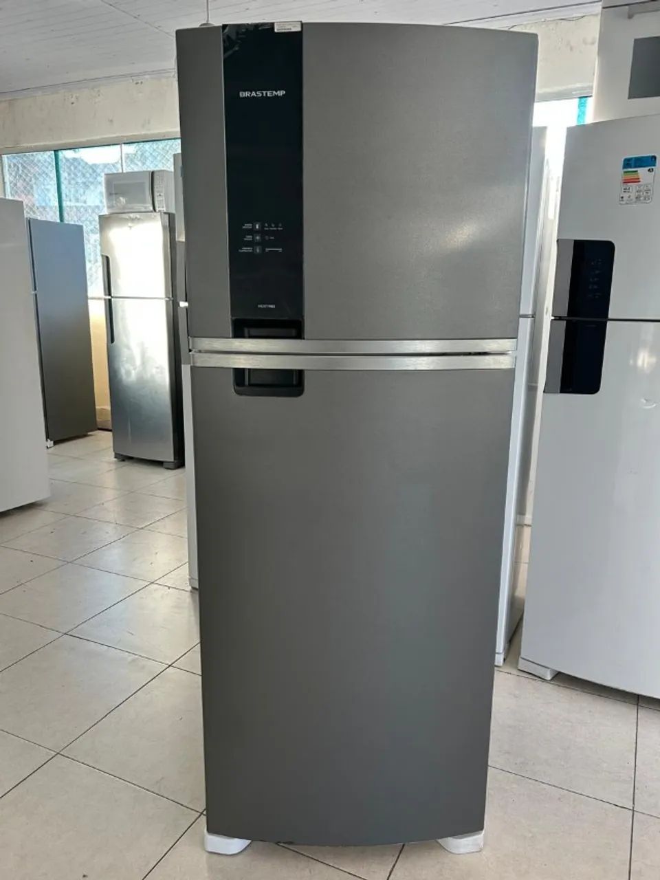 Geladeira Brastemp 463L - Plotada de Cinza - 220V   - Foto 3