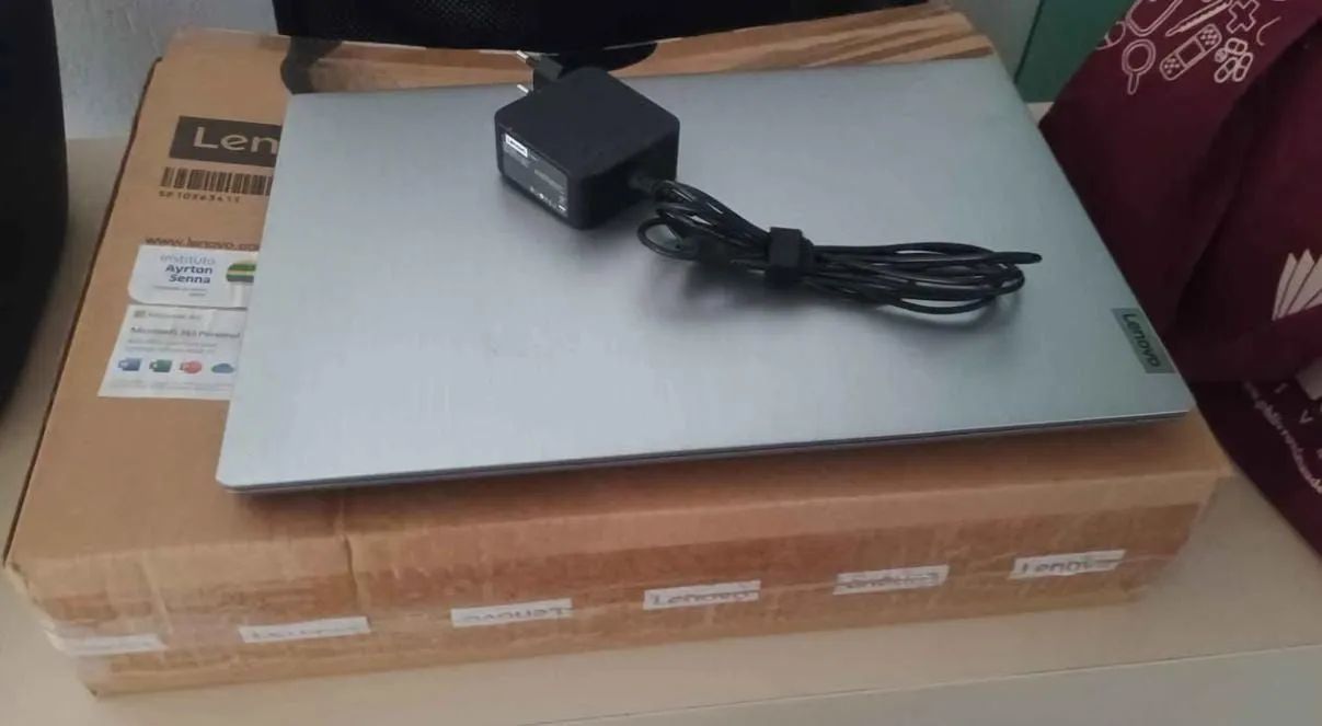 NOTBOOK LENOVO IDEAPAD 3i  - Foto 4