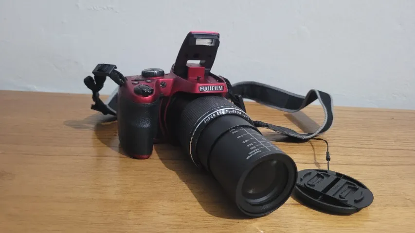 fujifilm finepix s8200