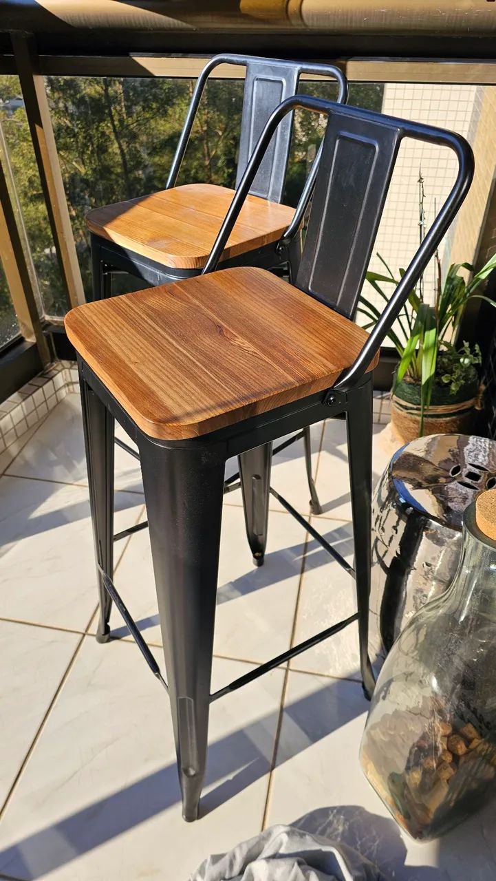 Dupla de banquetas em perfeito estado  - Foto 2