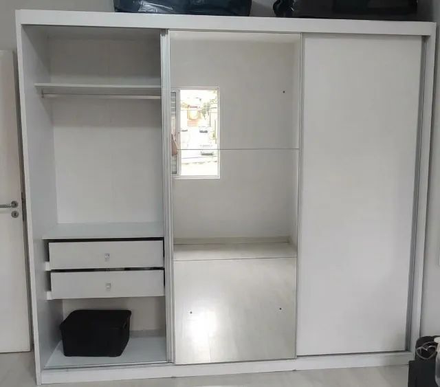 Guarda-Roupa Casal 2,40m com Espelho Inteiro, Gavetas e Cabideiros Branco - Foto 5