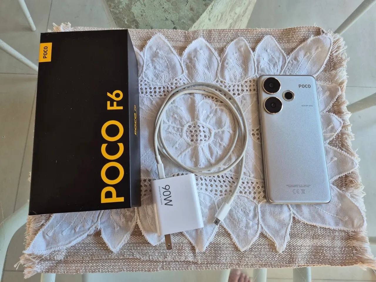 Xiaomi Poco F6 8/256gb carregamento turbo entrego - Celulares e