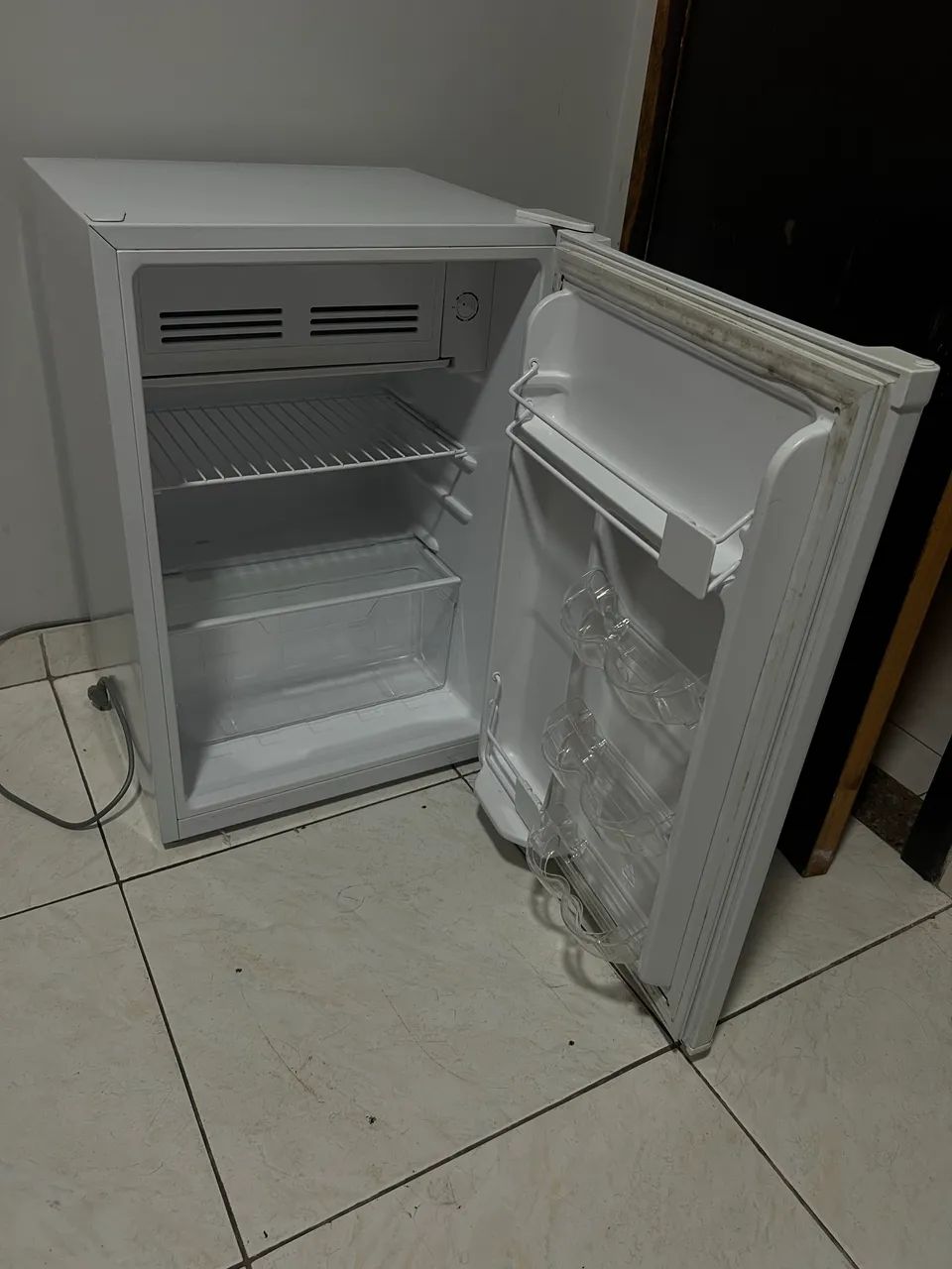 Frigobar Philco 76L - Foto 3