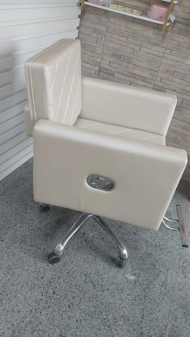 CADEIRA PARA CABELEIREIRO - Foto 2