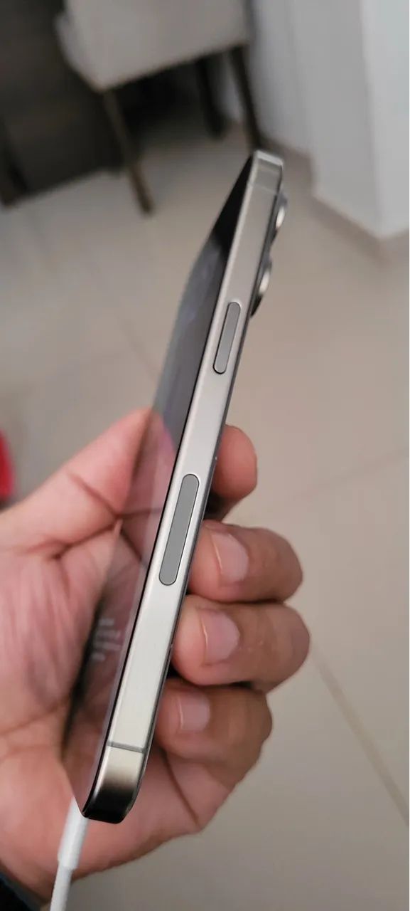 iPhone 15 Pro Max  - Foto 2