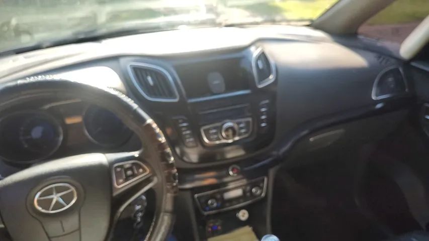 JAC J6 2.0 16V 5P Mec. 2014 - Foto 2