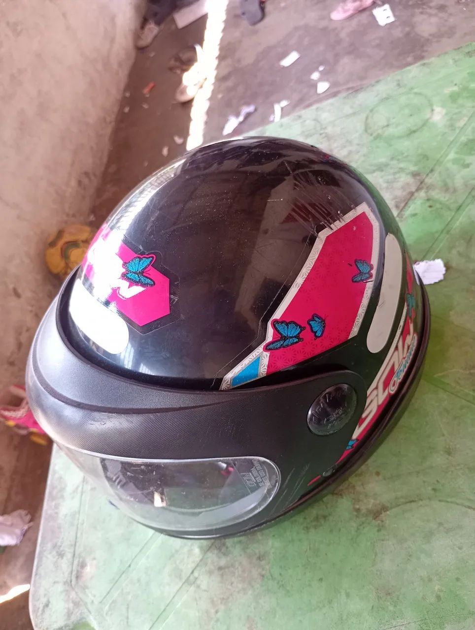 Capacete semi novo  - Foto 2