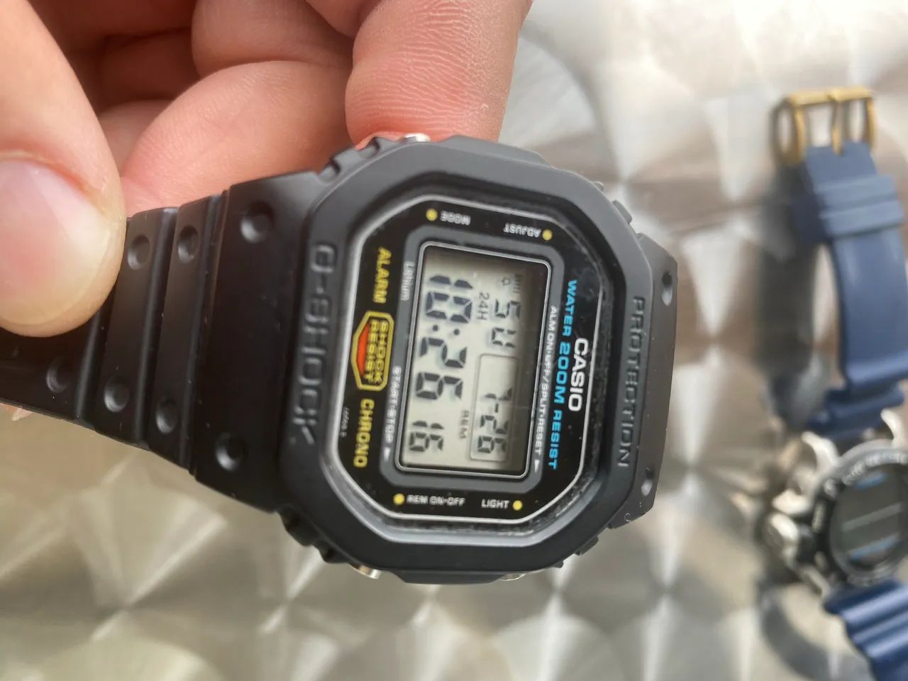 Relógio Casio G-Shock W 5600 Fundo Rosca