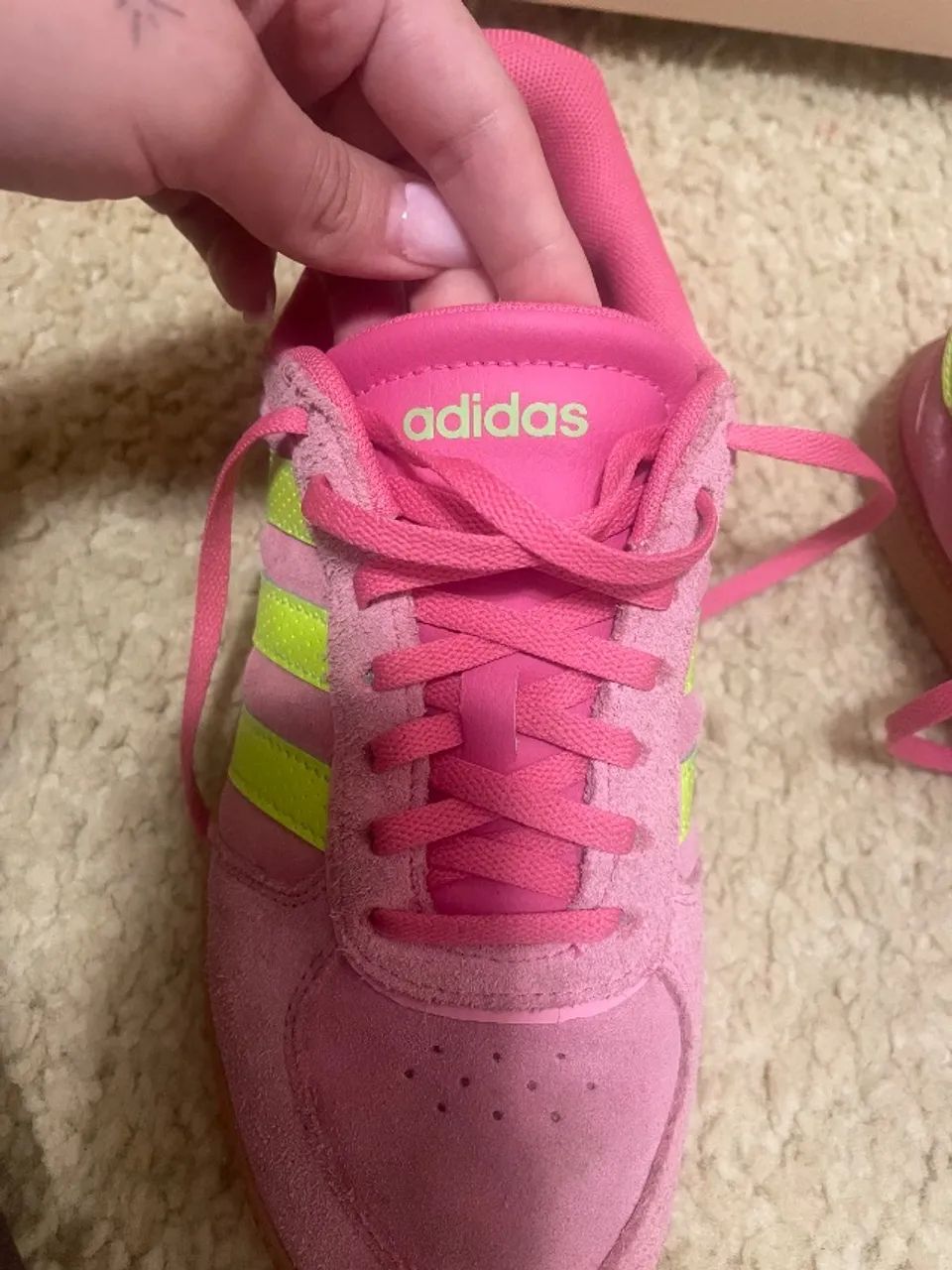 Tênis Adidas - Foto 4