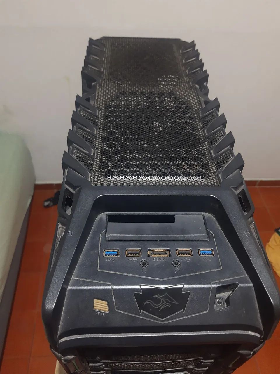 Gabinete gamer. - Foto 3