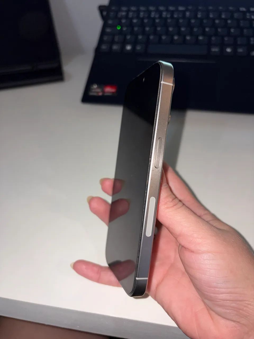 iPhone 15 pro  - Foto 2
