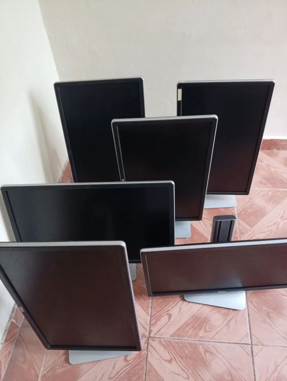Monitor Dell 23pol. Full HD linha profissional  - Foto 4