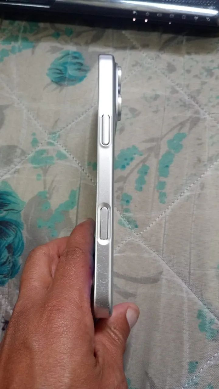 Iphone 16 PRO MAX  - Foto 5