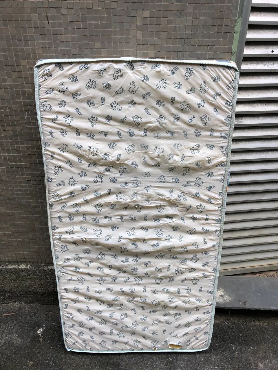 Vendo colchão de berço.