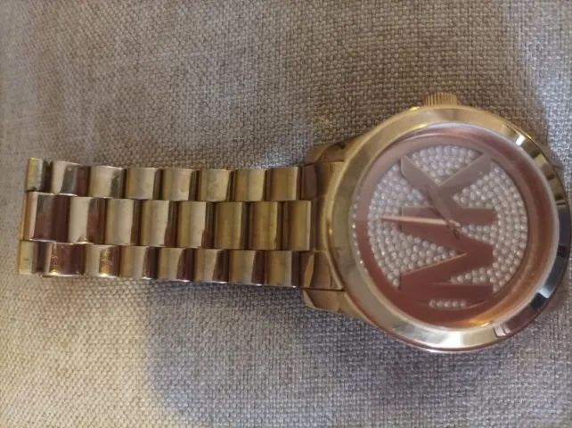 Relógio MK cravejado original sem caixa e manual