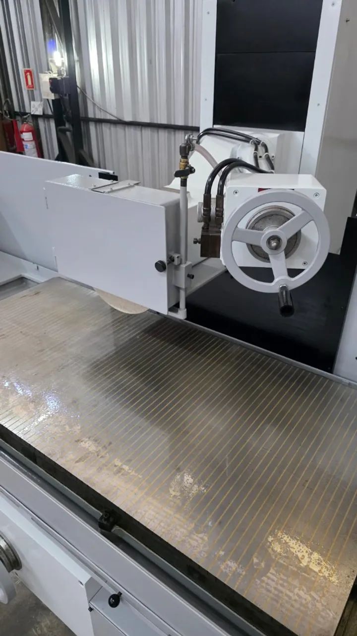 RETÍFICA PLANA 1500 MM KENT (AUTOMÁTICA COM CLP) - POUCO USO  - Foto 4