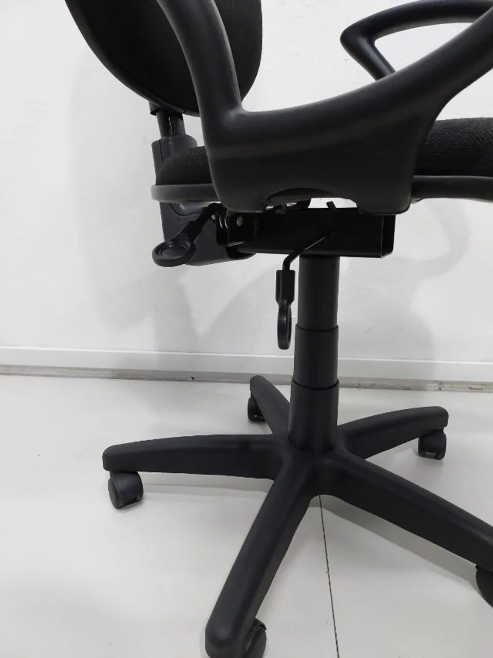 Cadeira de escritório diretor - Foto 5