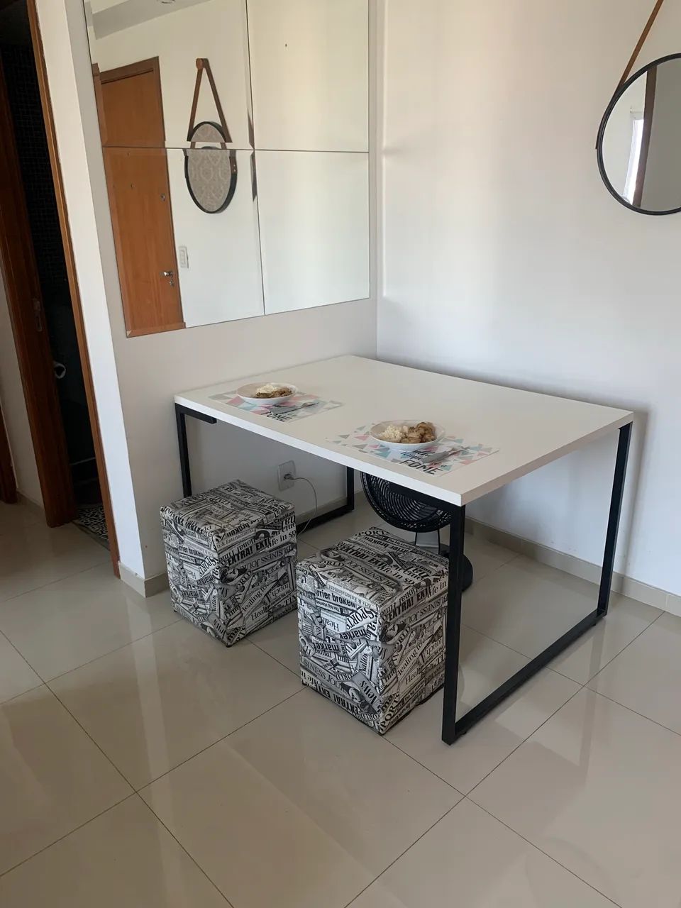 Dining Table (4 Seats)64962682027139121