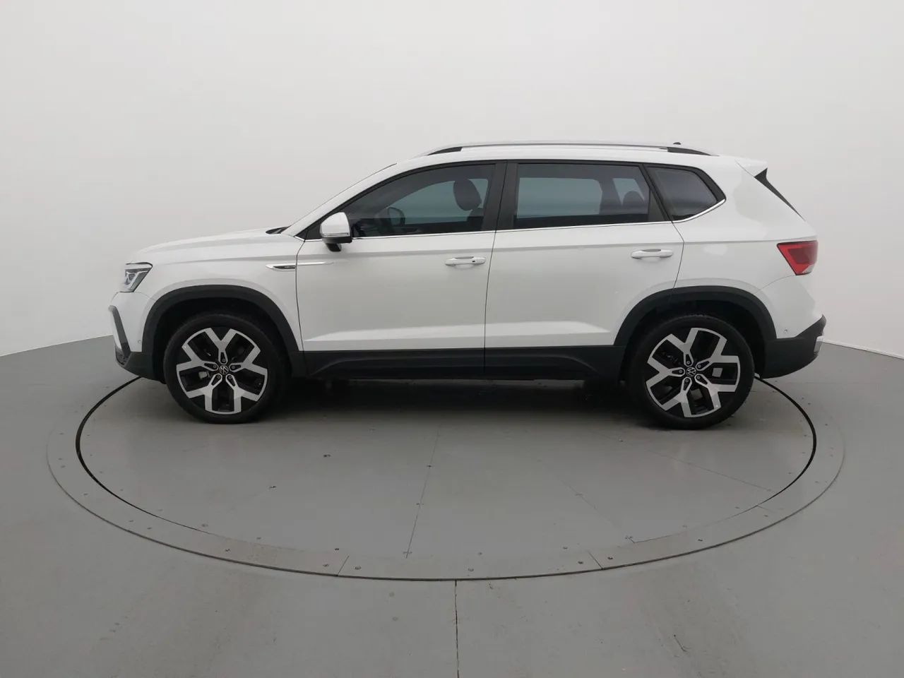 Volkswagen Taos Highline 1.4 250 TSI Flex Aut., foto 2 de 18