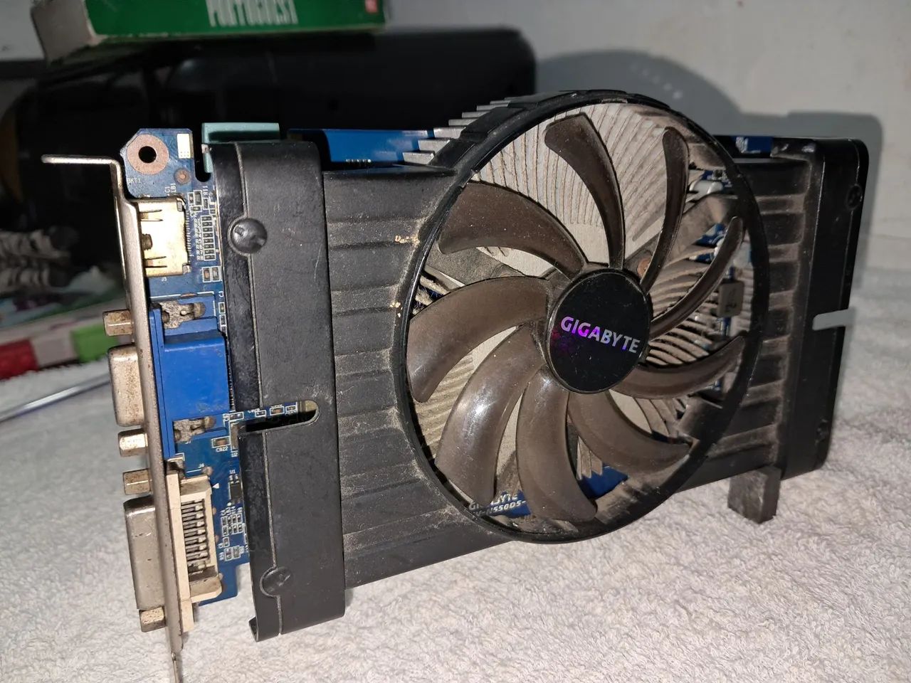 Placa de video Gigabyte 1GB c/ DEFEITO.
