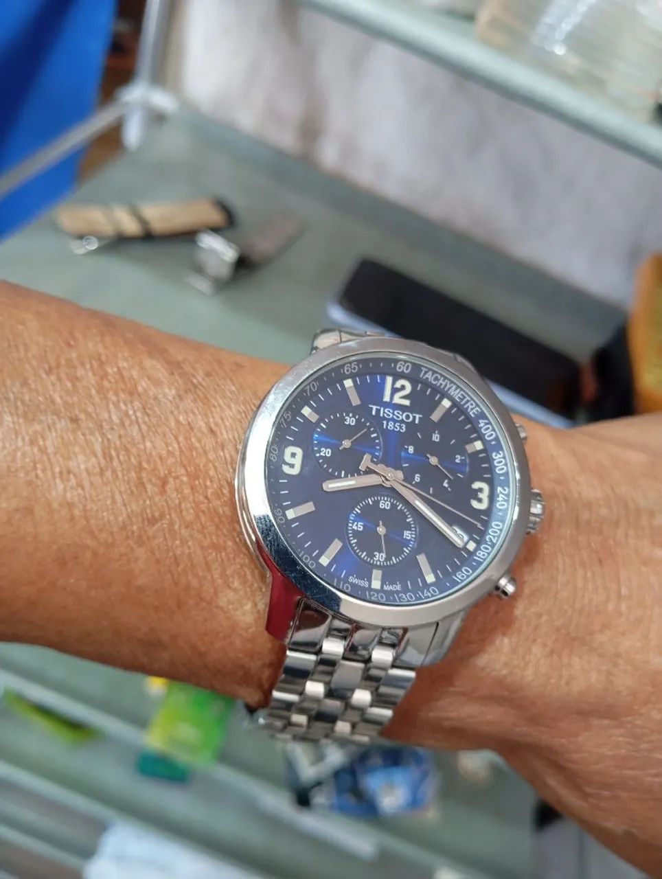 Relógio Tissot cronógrafo.