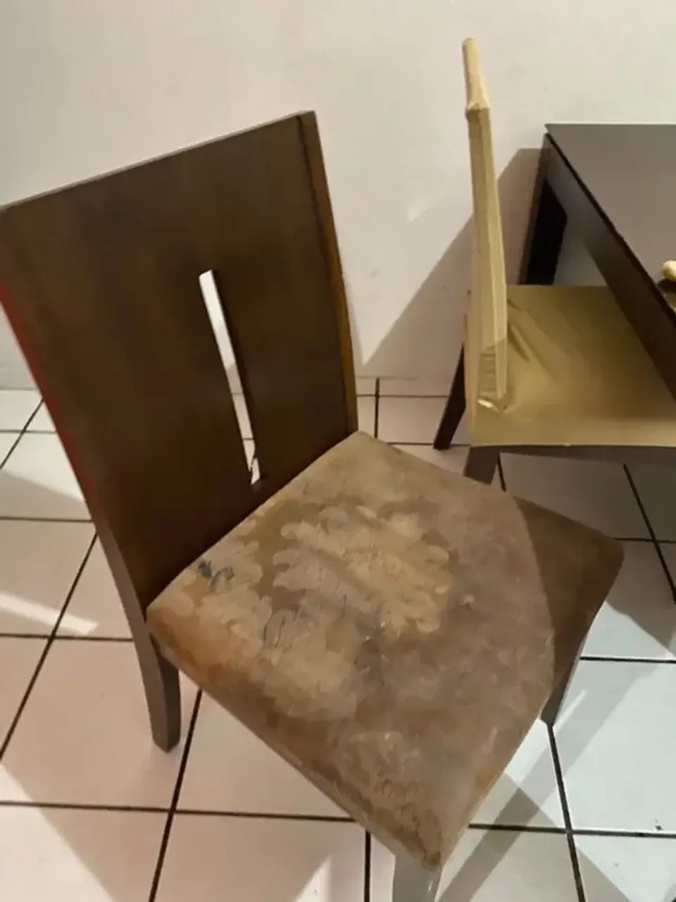 Mesa de jantar com 4 cadeiras - Foto 4