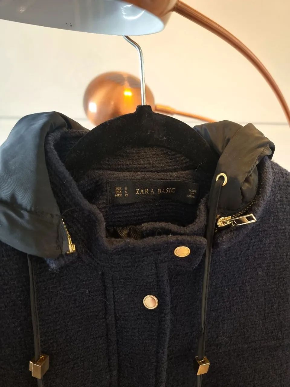 Blusa/Jaqueta Zara muito nova - Foto 2