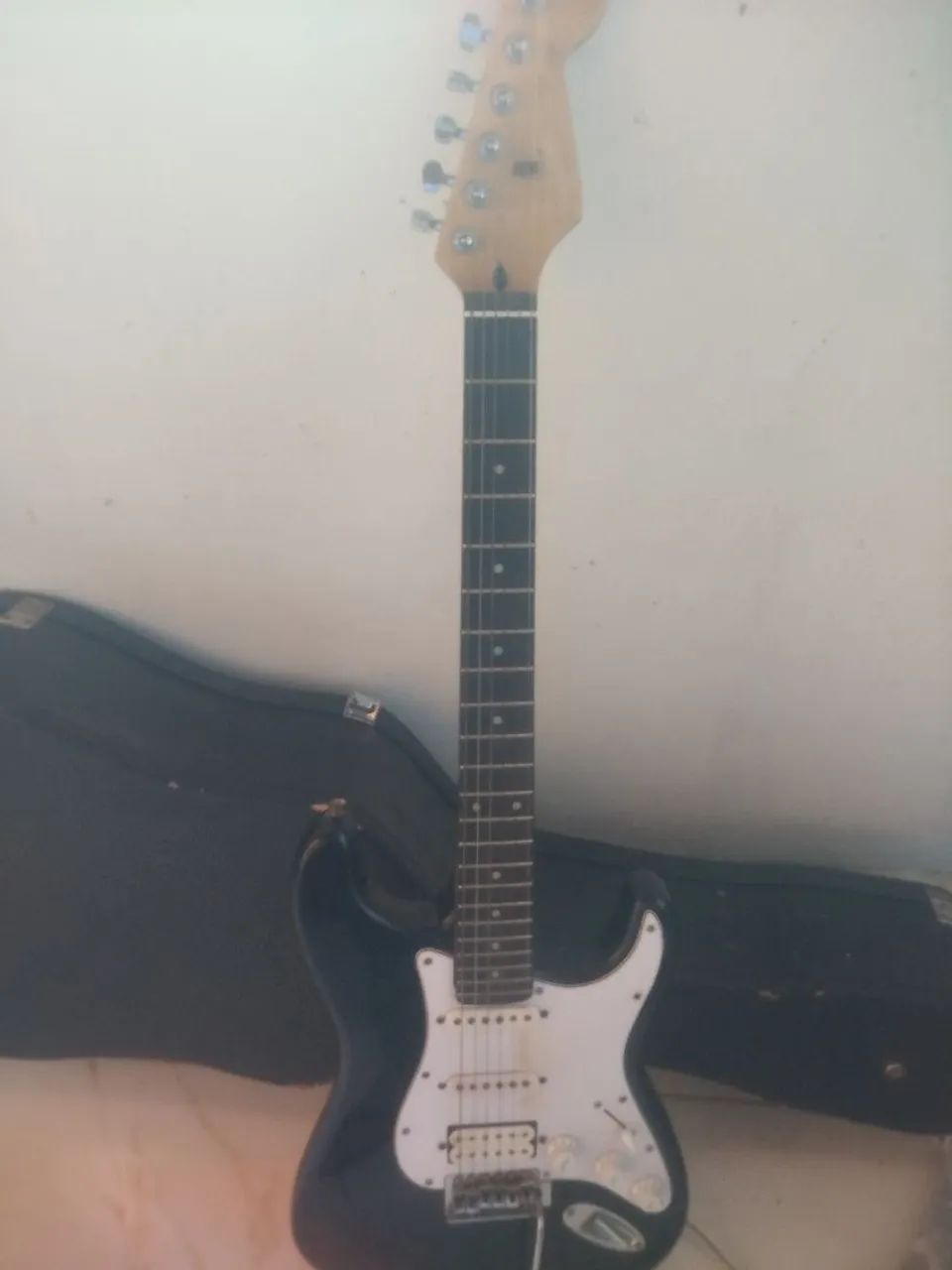 Guitarra Stratocaster - Foto 4