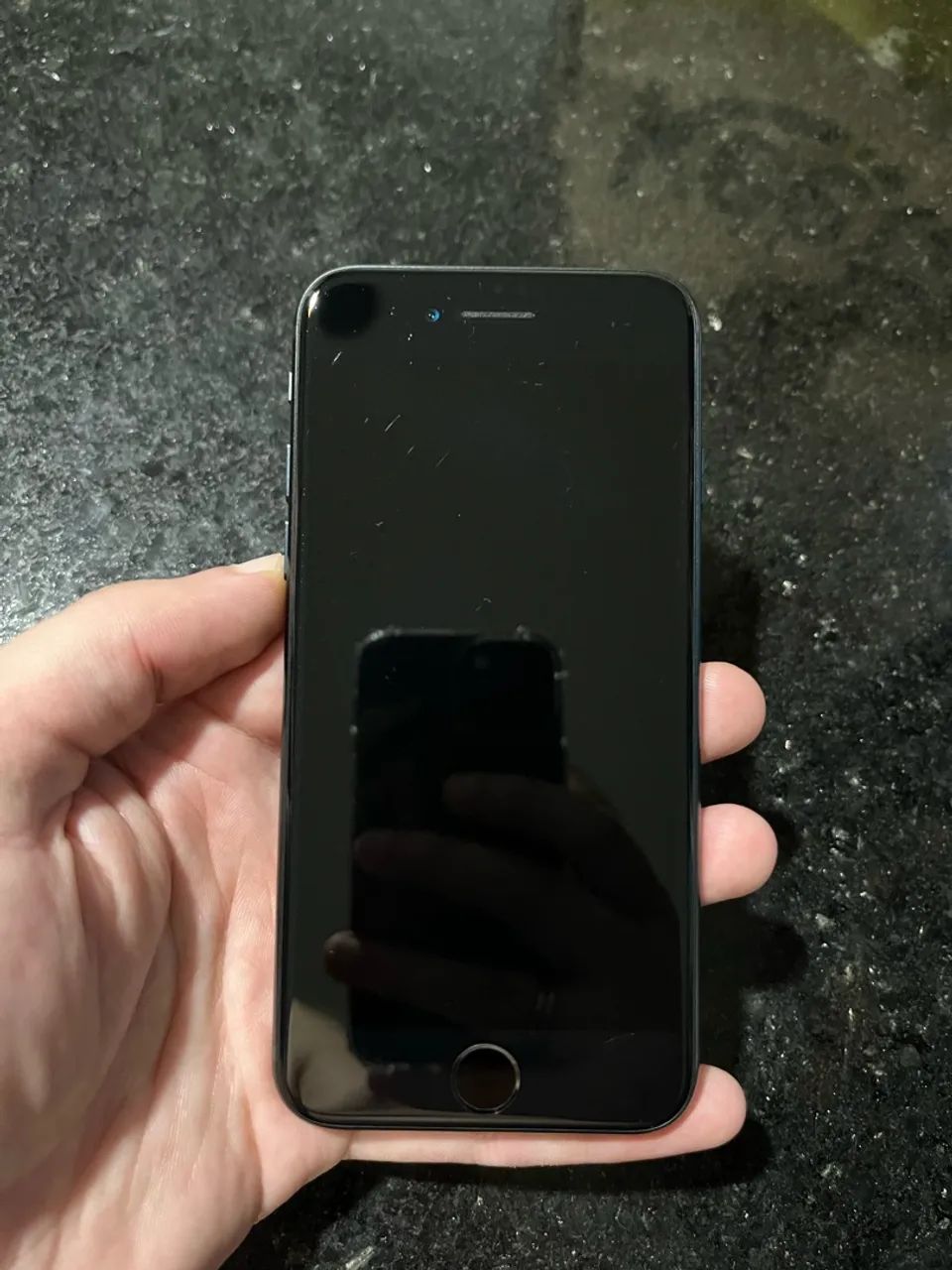 iPhone SE 3 (2022)
