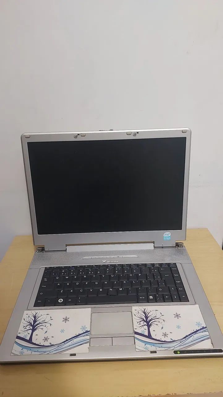 Notebook Itautac Para Reparo (Liga mas não da video)