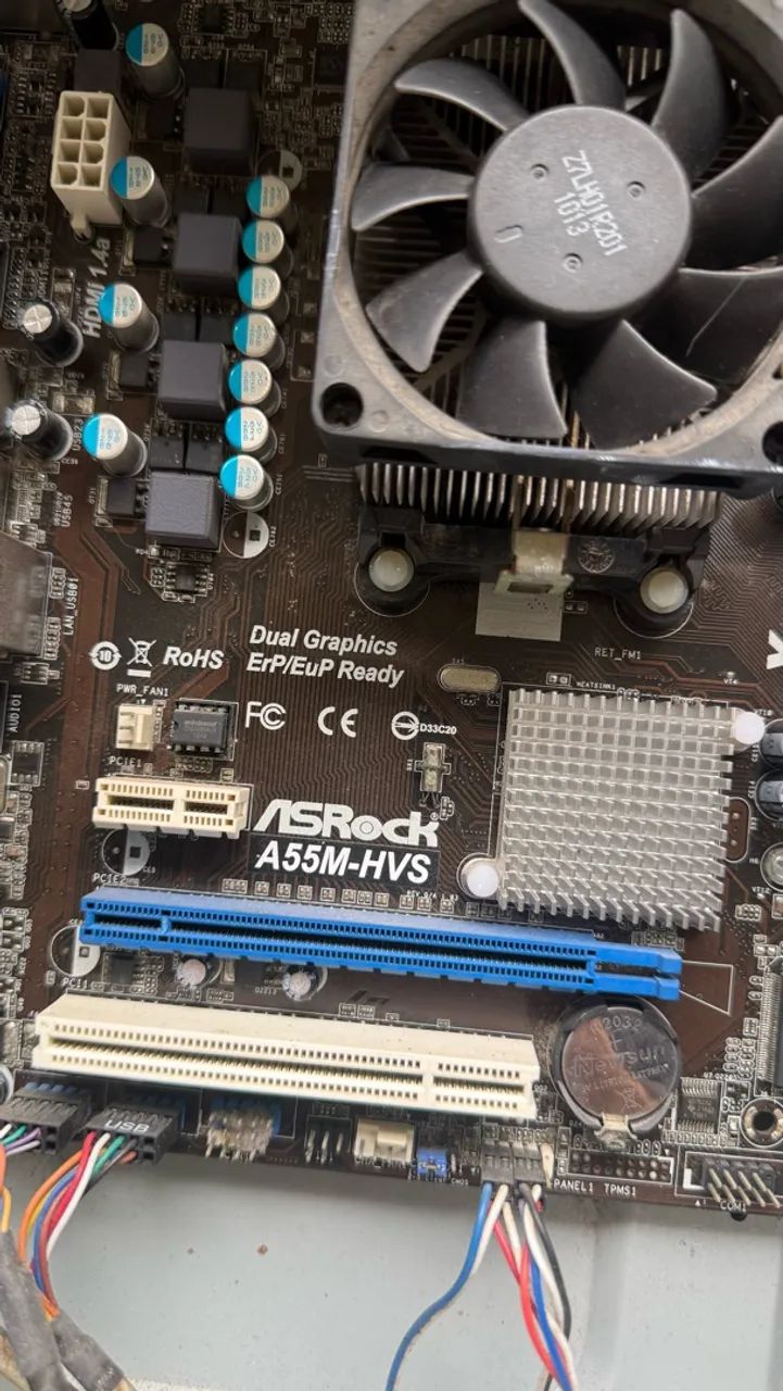 Placa mãe ASRock A55M-HVS USADA - Foto 2
