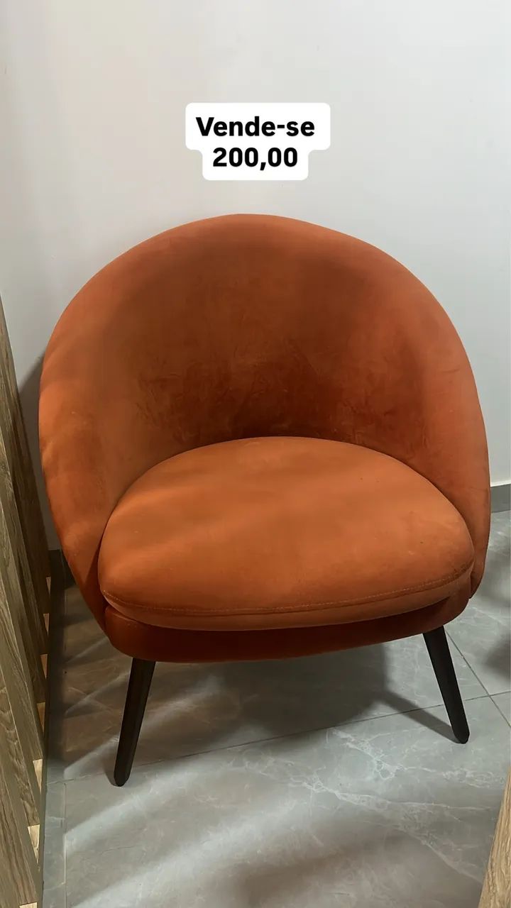 Poltrona moderna para sala ou escritório 