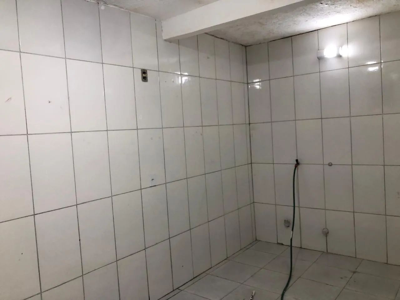 Aluga-se um ponto comercial  - Foto 4