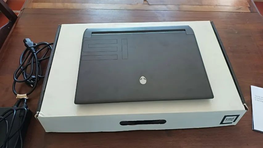 DELL ALIENWARE m15 R6 RTX 3070 8GB + i7 + SSD 1TB - Foto 3